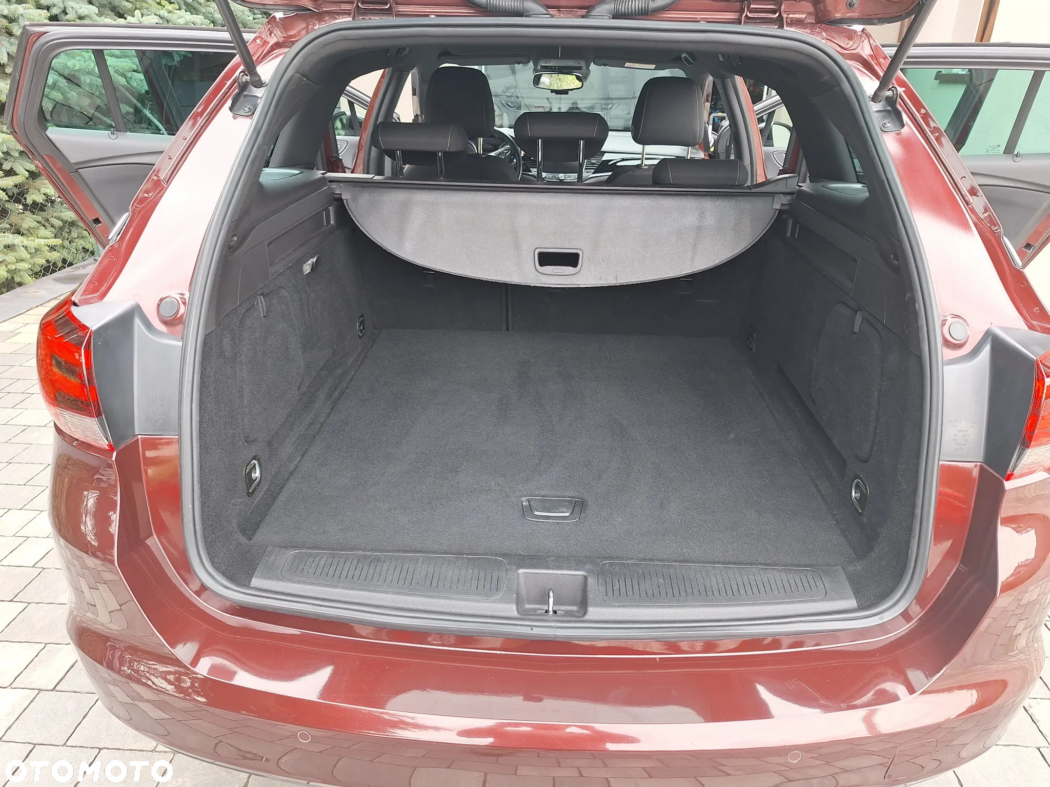 Opel Astra V 1.0 T Essentia S&S - 12
