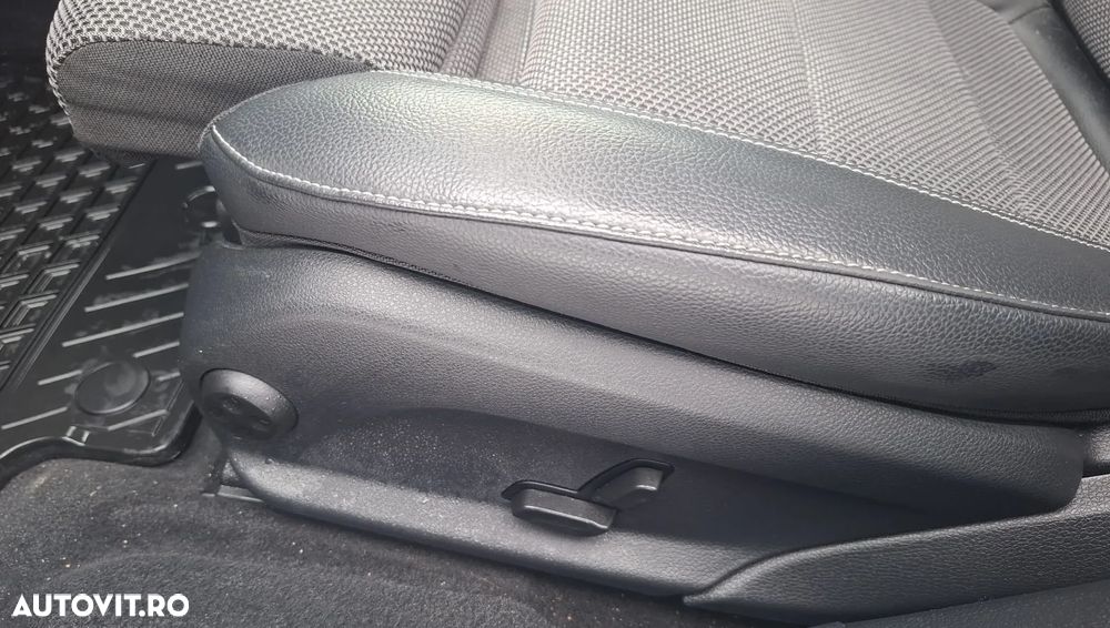 Mercedes-Benz E 220 d 9G-TRONIC - 16