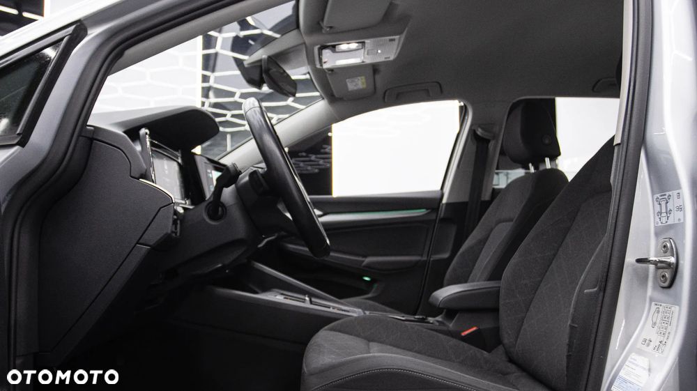 Volkswagen Golf 1.5 eTSI Life DSG - 13
