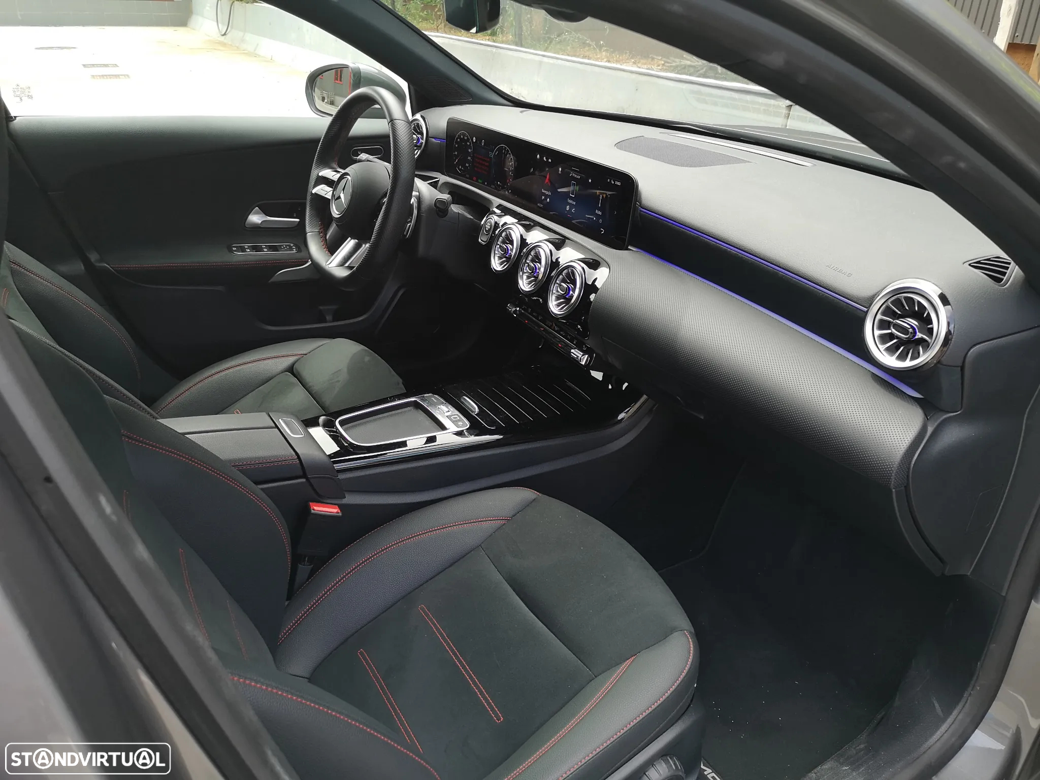 Mercedes-Benz A 250 e - 12