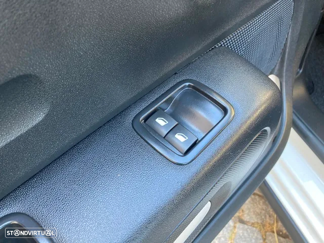 Citroën C3 1.2 PureTech Feel - 23