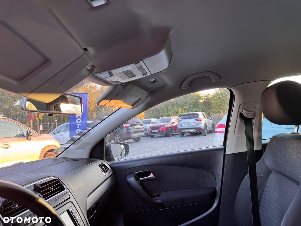 Volkswagen Polo 1.6 TDI Comfortline - 15