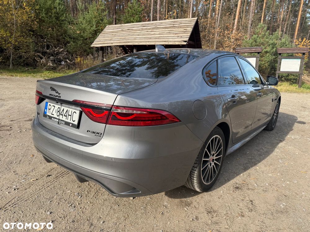 Jaguar XF 2.0 P300 AWD R-Dynamic S - 4