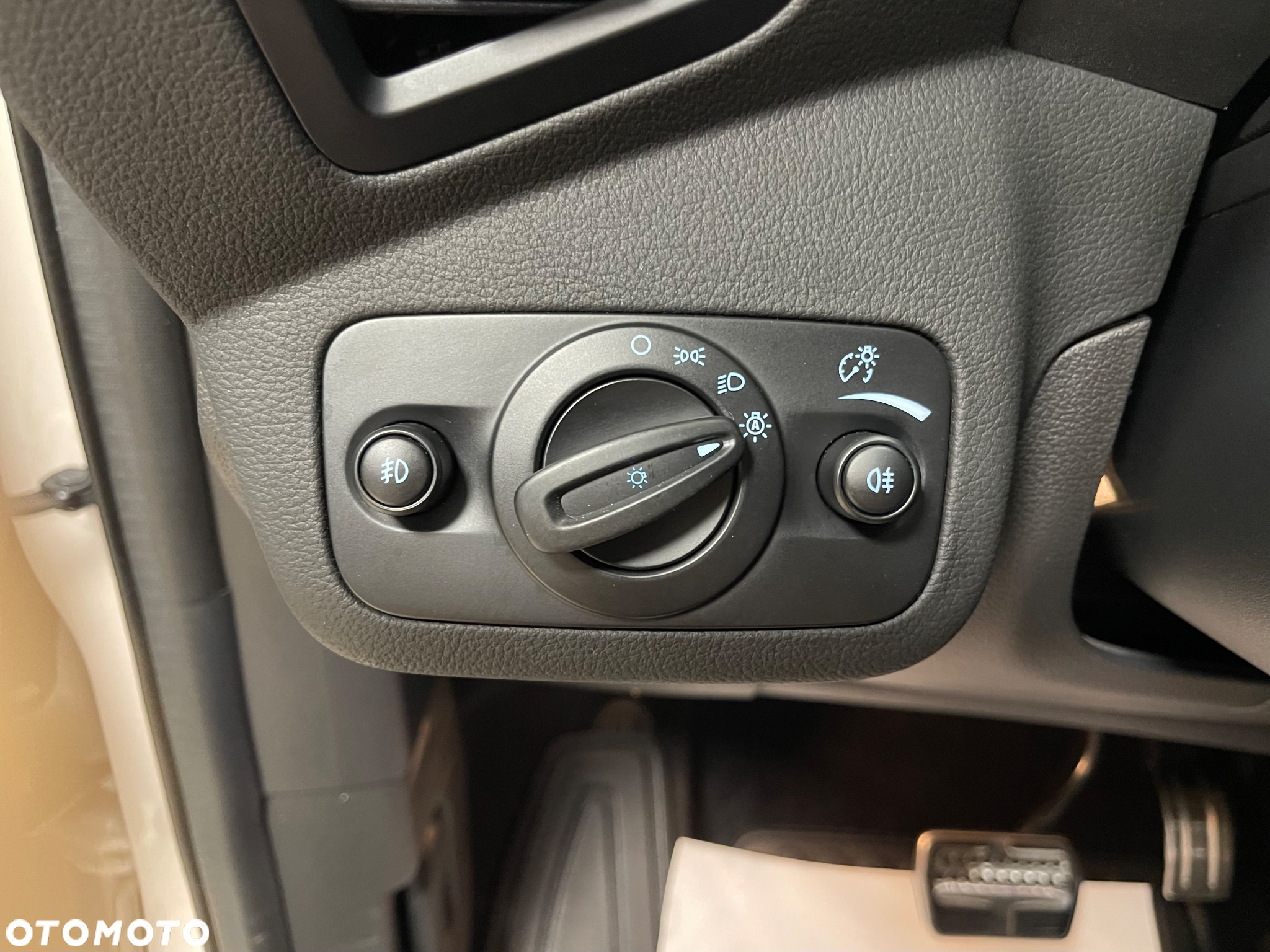 Ford Kuga 1.5 EcoBoost FWD ST-Line ASS GPF - 24