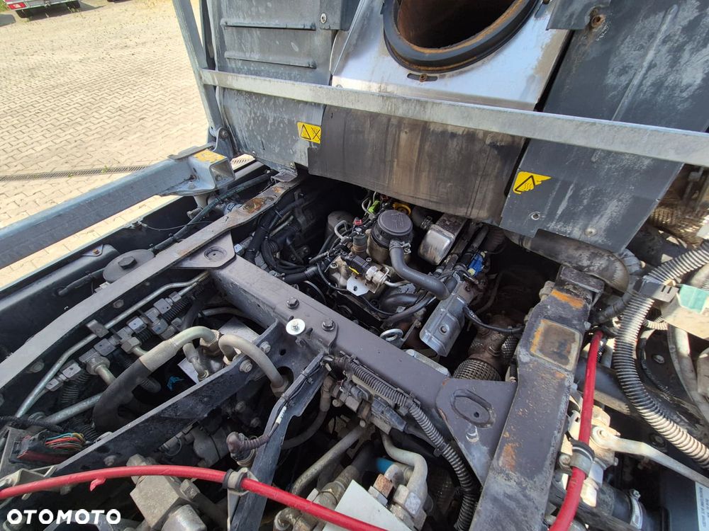 Hako Citymaster 2200 / ZAMIATARKA DROGOWA / KOMPAKTOWA ZAMIATARKA / SERWISOWANA / 2 MIEJSCA / EURO 6 / IDEALNA DO MIASTA I CHODNIKI / BEZWYPADKOWA / MOŻLIWOŚĆ TRANSPORTU - 36