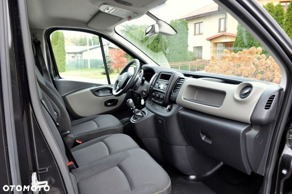 Renault Trafic - 19