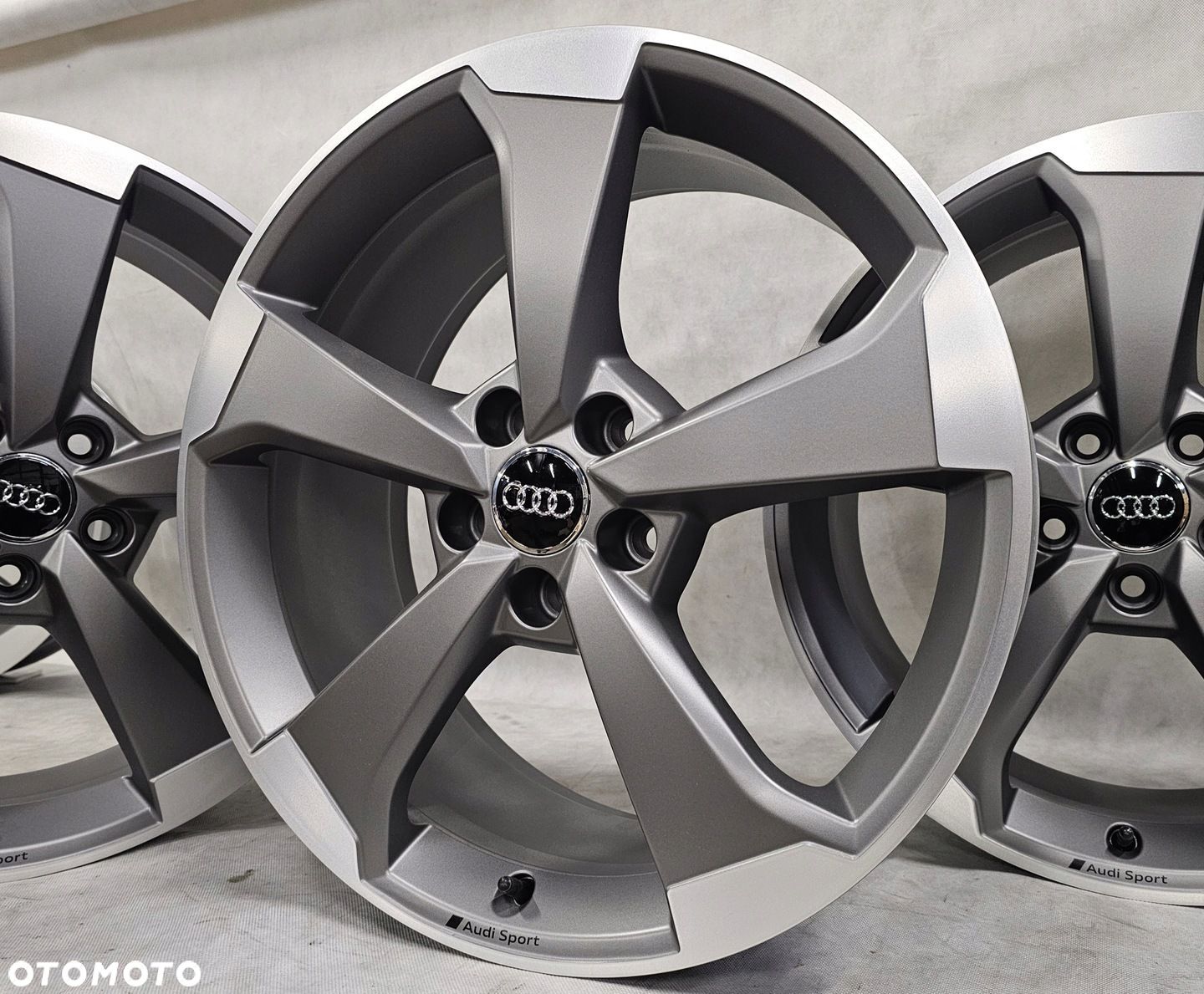 FELGI KOŁA AUDI A3 S3 8V0601025ES 8x19 ET49 - 1