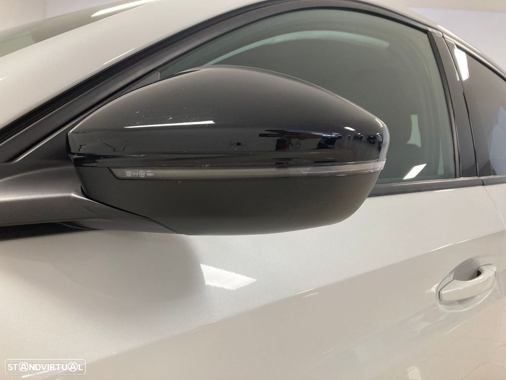 Peugeot 208 1.2 PureTech Allure EAT8 - 10