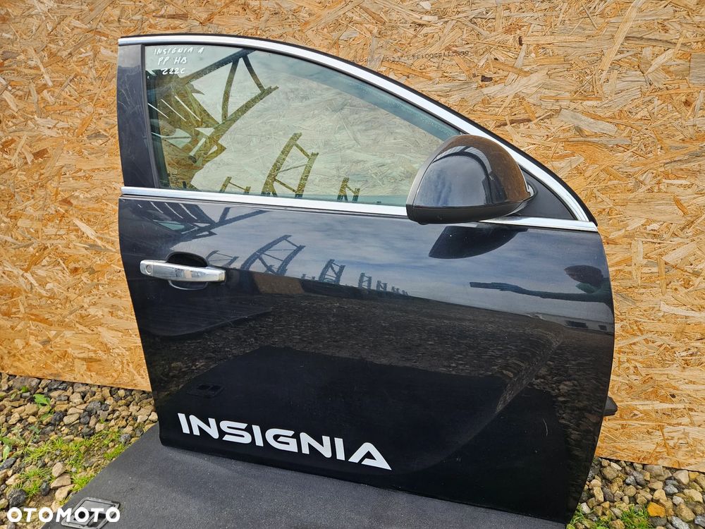 Opel Insignia A drzwi przednie prawe KOD LAKIERU : Z22C - 2