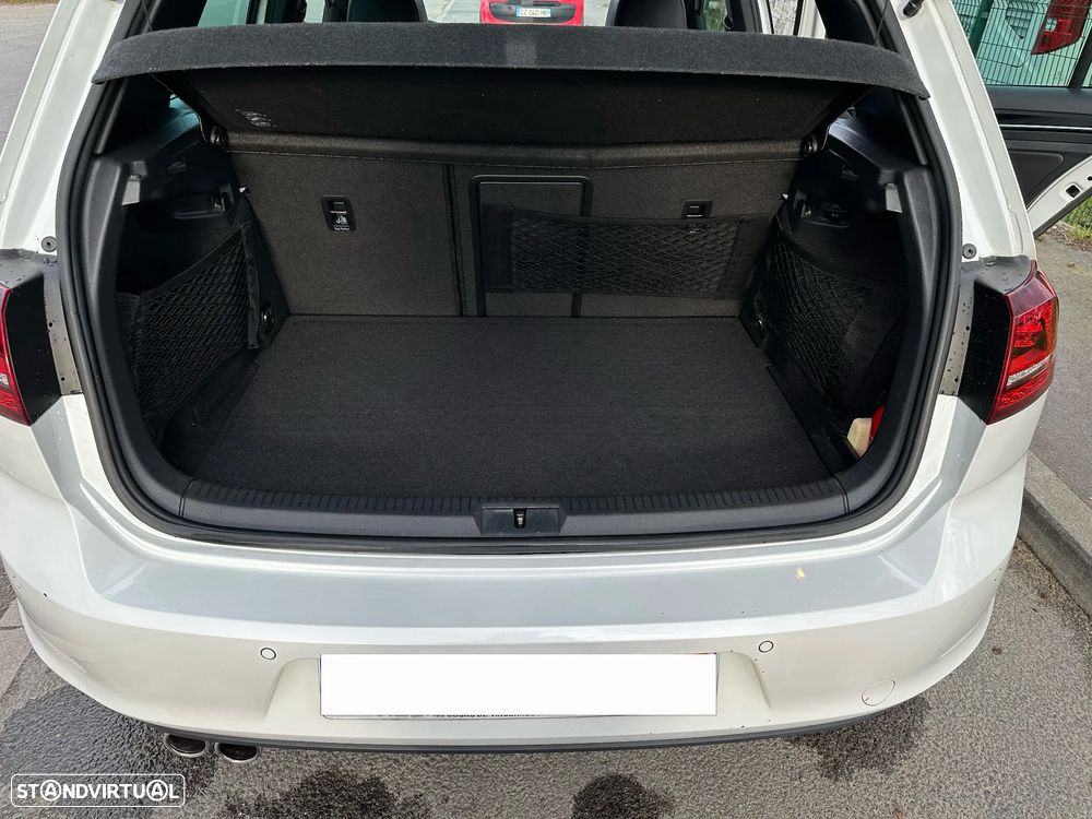 VW Golf 1.4 GTE Plug-in-Hybrid DSG - 5