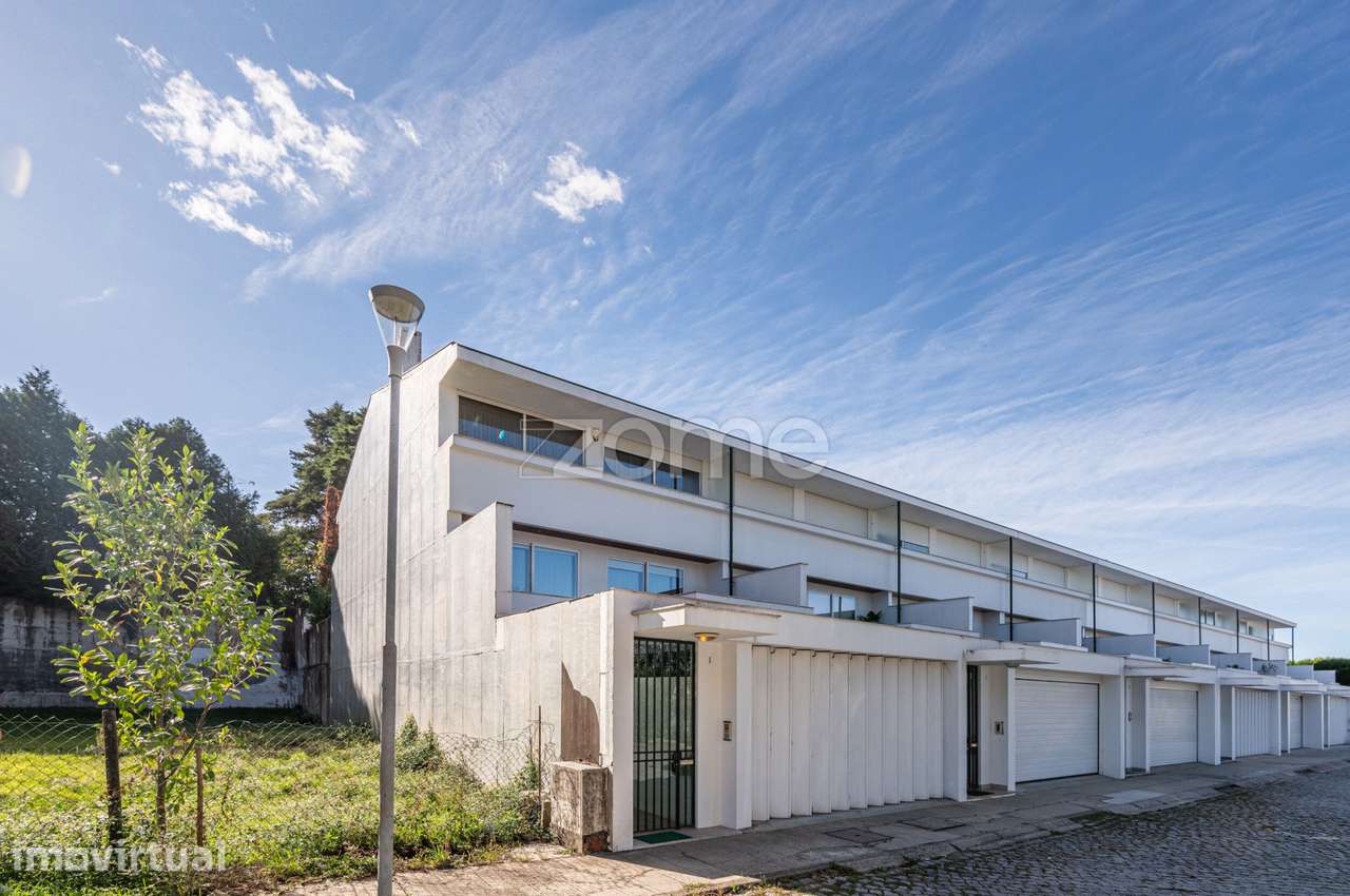 Moradia T3 na Quinta de Santo André, Creixomil – Guimarães - Grande imagem: 2/36