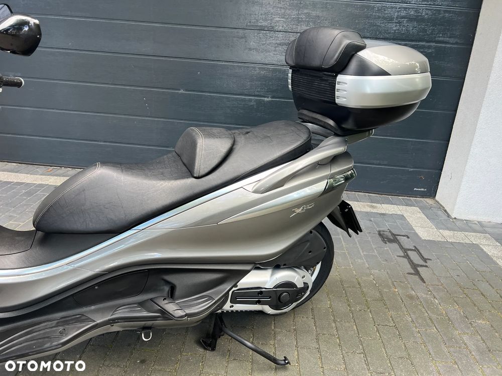 Piaggio X10 - 16