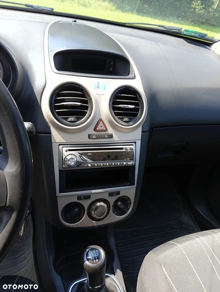 Opel Corsa - 11