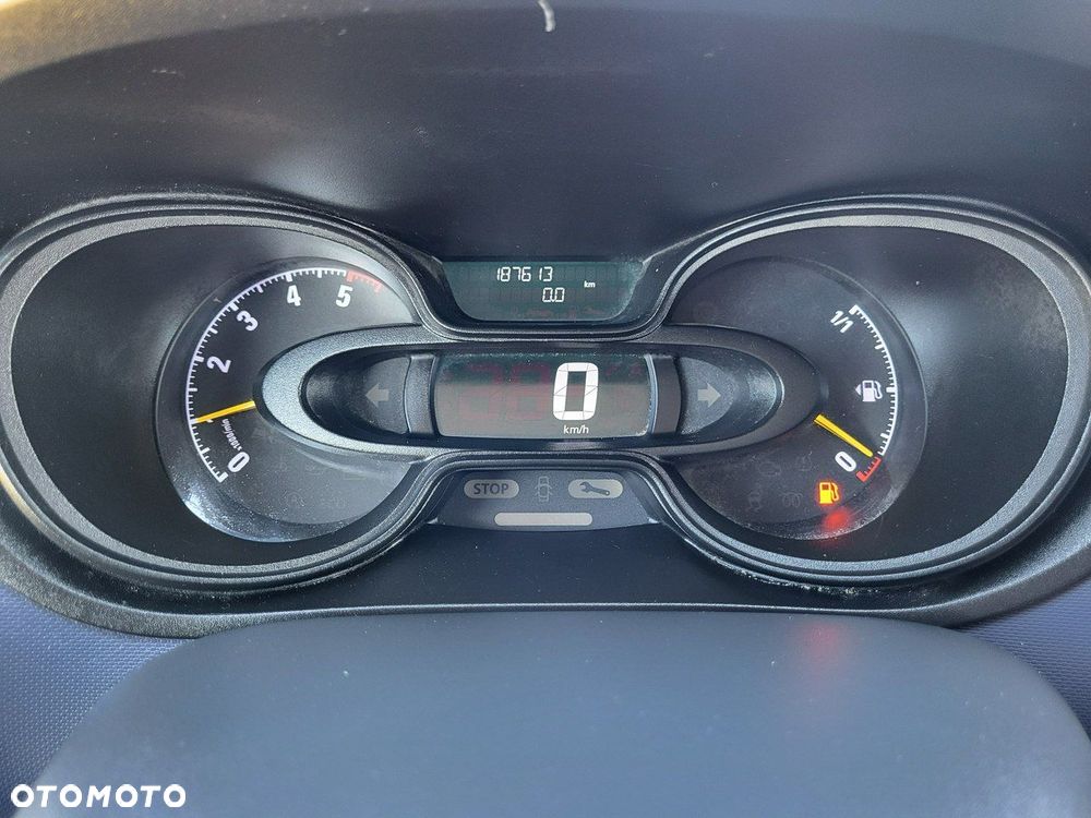 Opel Vivaro - 26