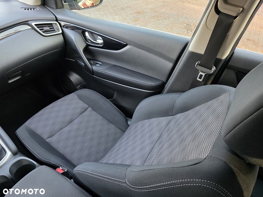 Nissan Qashqai 1.6 Acenta - 24