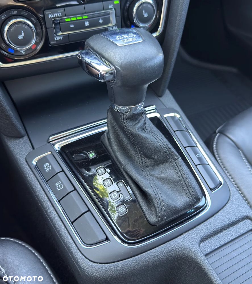 Skoda Superb 3.6 V6 4x4 DSG Elegance - 25
