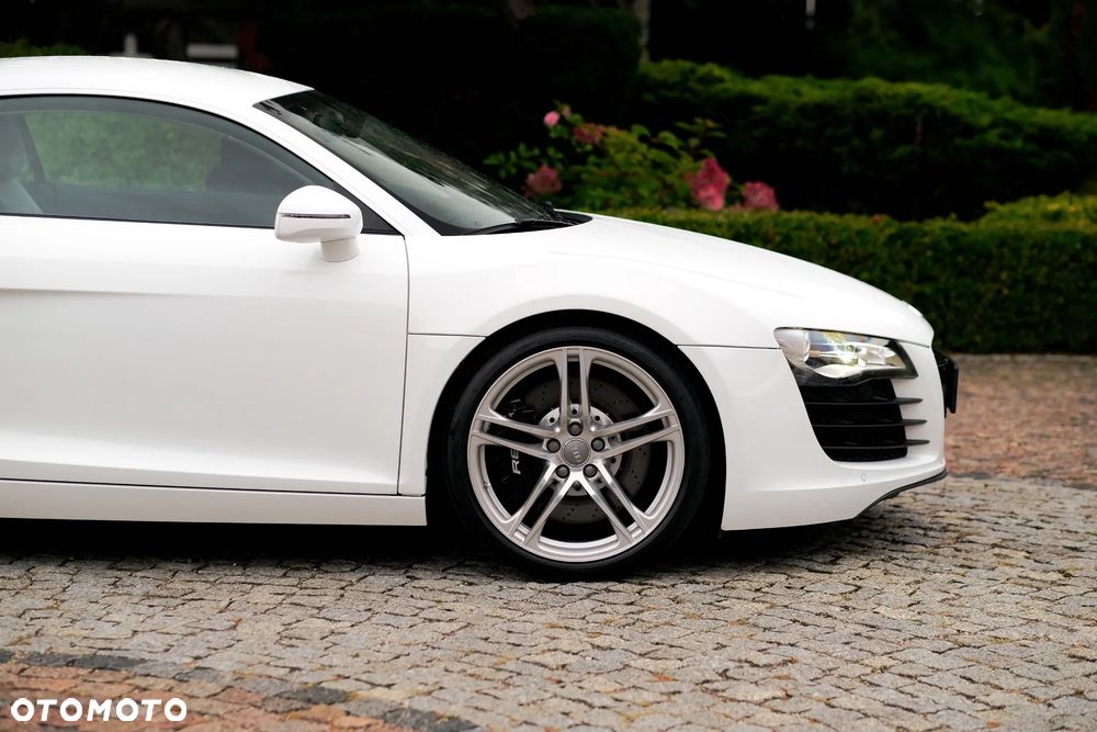 Audi R8 Coupé 4.2 Quattro R tronic - 7