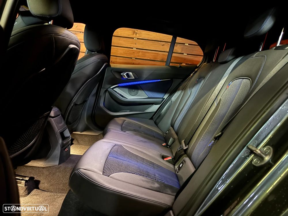 BMW 116 d Pack Desportivo M Auto - 7