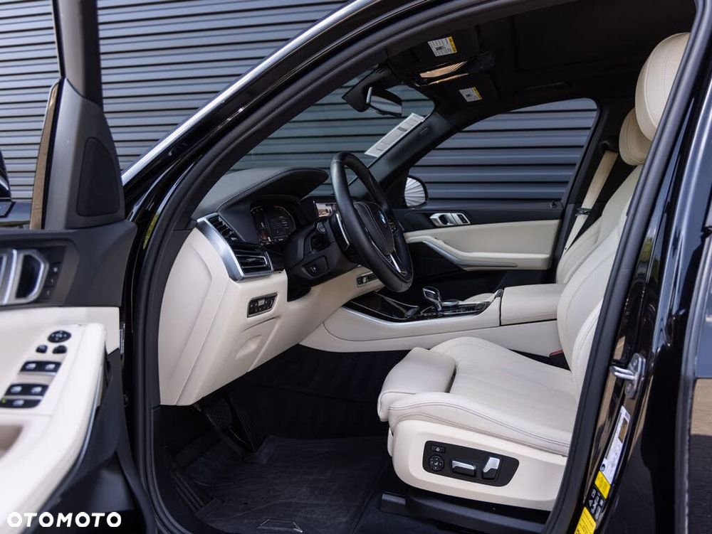 BMW X5 xDrive40i - 10