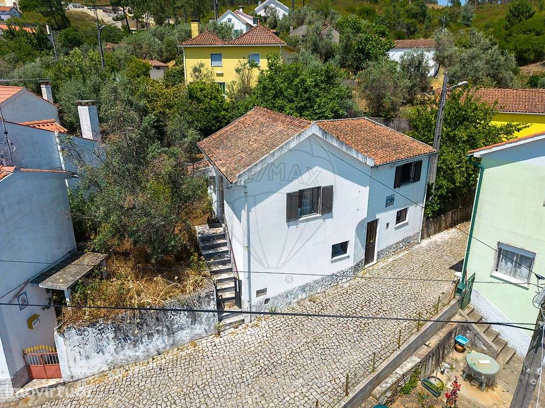 Moradia T2 para venda - Grande imagem: 2/6