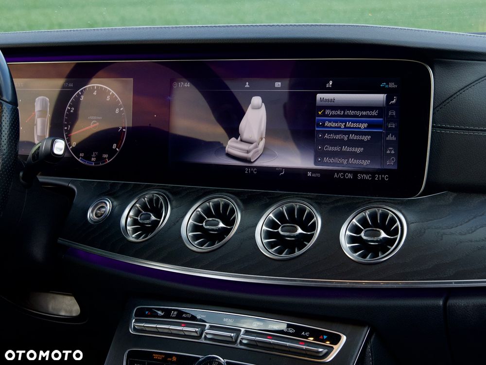 Mercedes-Benz Klasa E 400 4-Matic 9G-TRONIC - 19