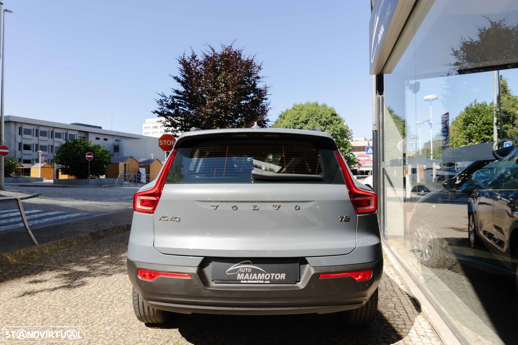 Volvo XC 40 1.5 T2 Momentum Core Geartronic - 21