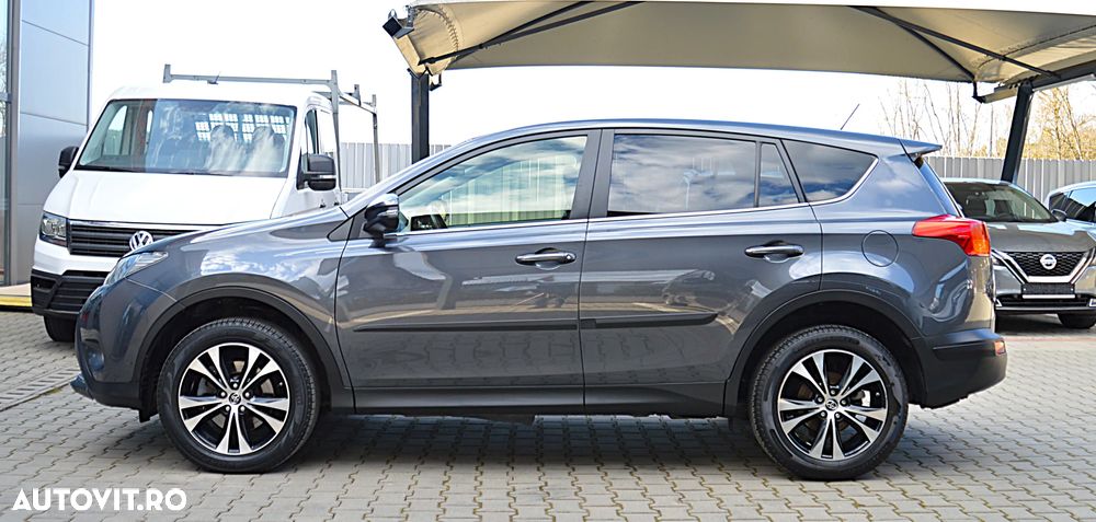 Toyota RAV4 2.2 D-4D 4x4 Automatik Edition - 7