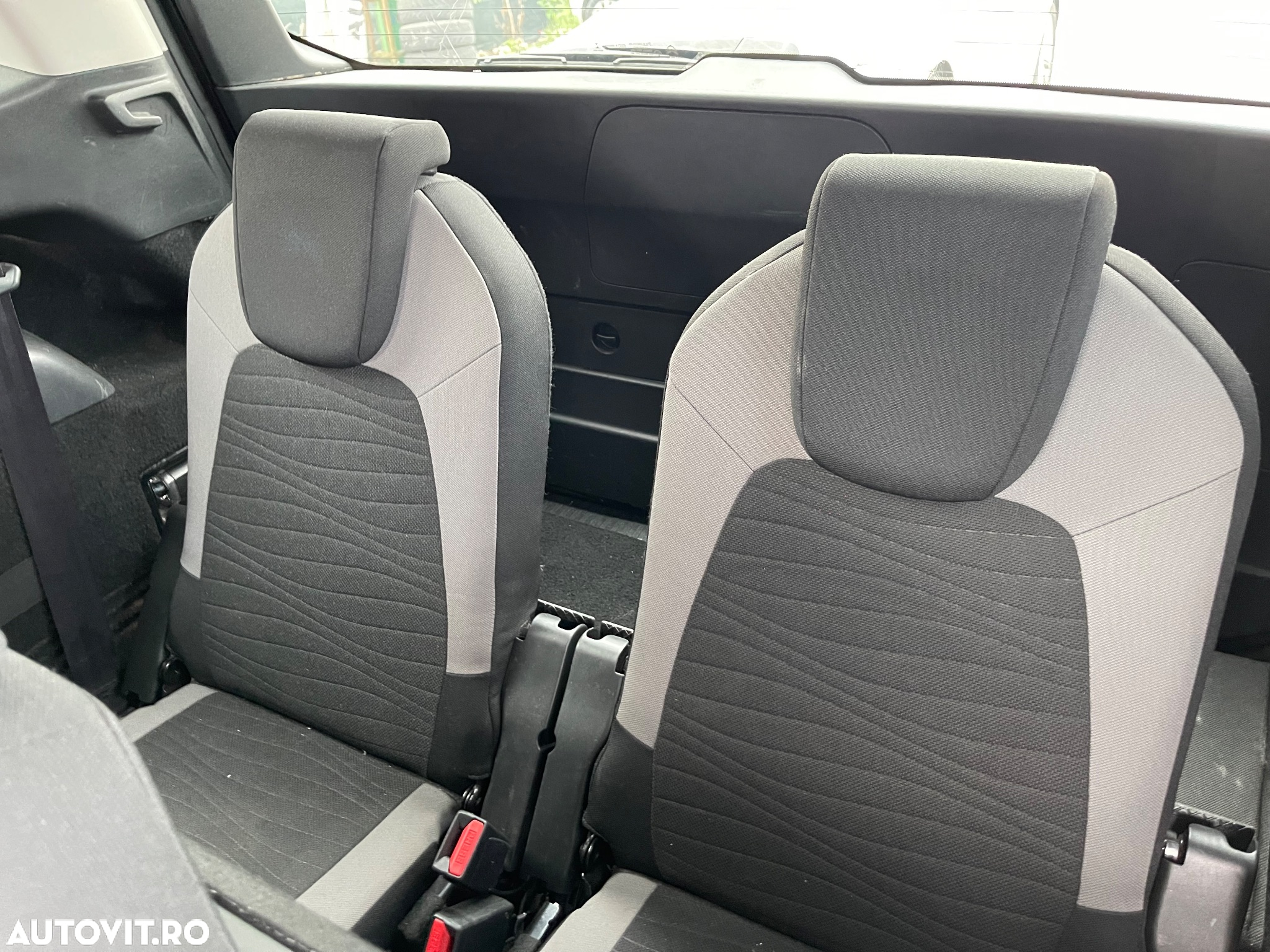 Citroën C4 Grand Picasso e-HDi 115 ETG6 Exclusive - 24