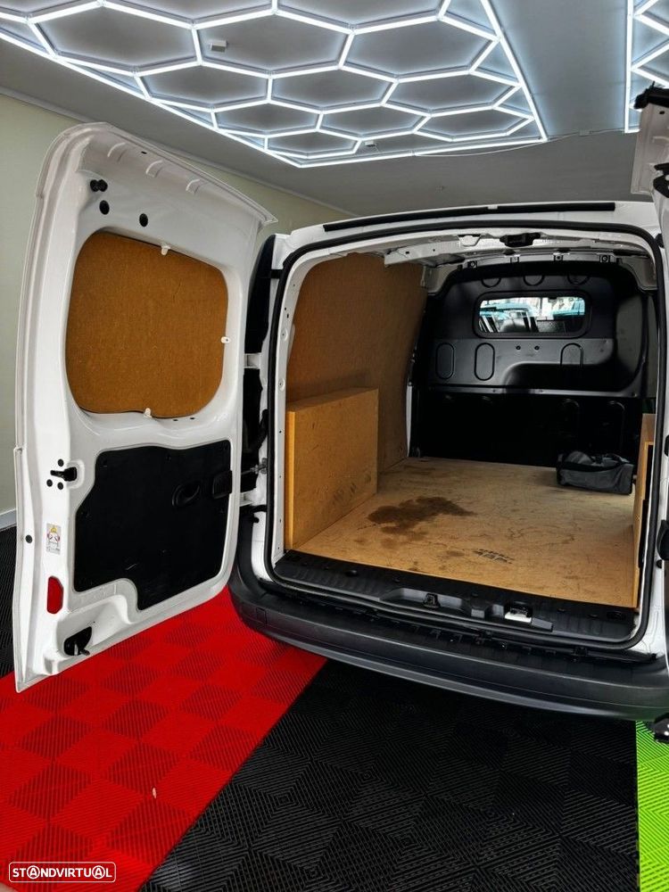 Renault Kangoo Maxi Z.E. 33 - 22
