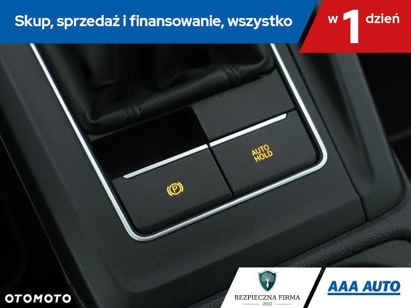 Volkswagen Golf Variant - 18