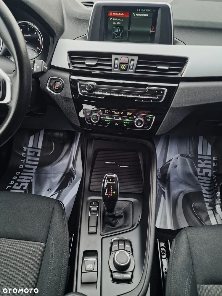 BMW X1 sDrive20d - 23