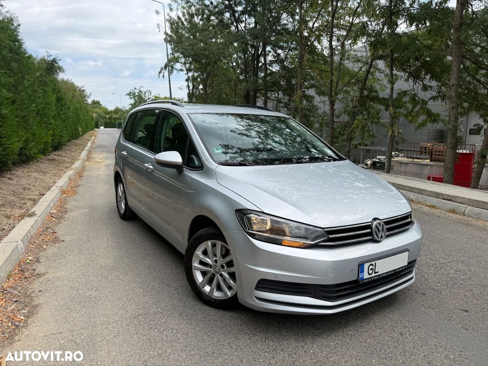 Volkswagen Touran - 3
