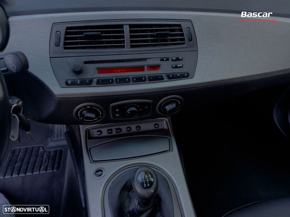 BMW Z4 2.5i - 21