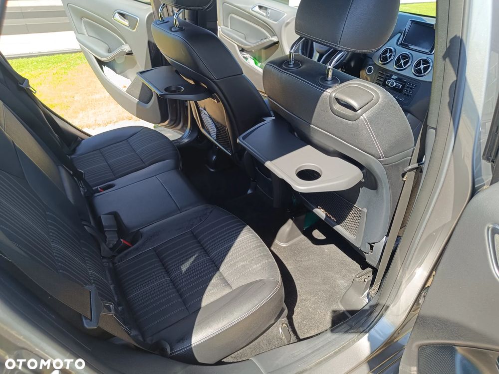 Mercedes-Benz Klasa B 220 4Matic 7G-DCT - 11