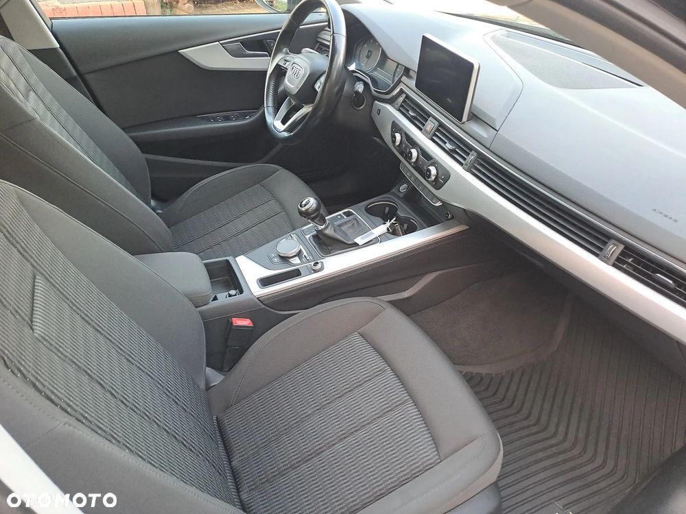 Audi A4 Avant 2.0 TDI - 21