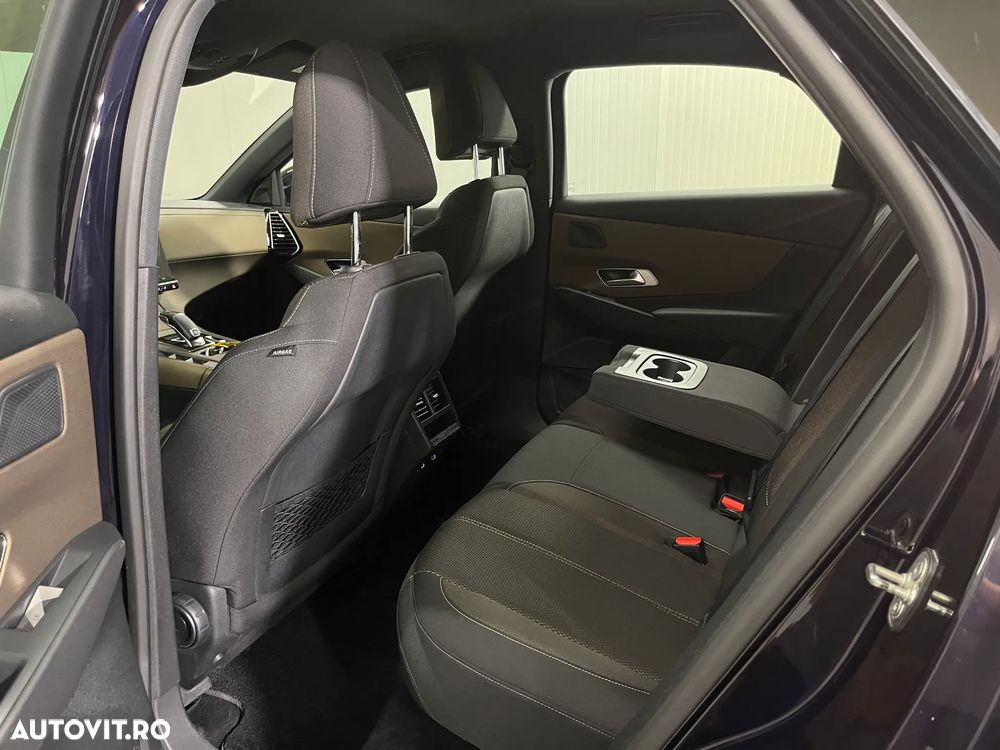 DS Automobiles DS 7 Crossback - 11
