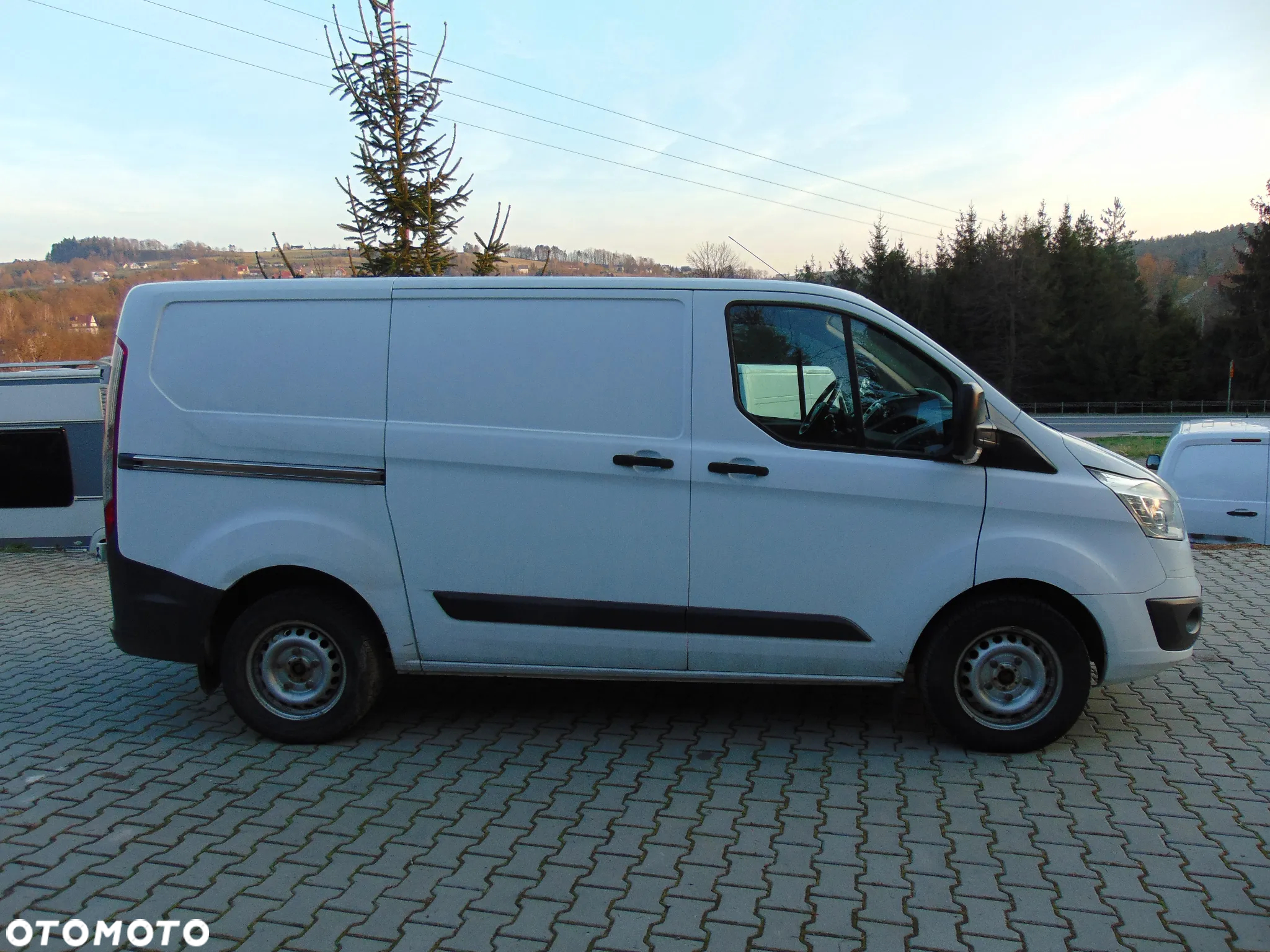 Ford Tranzit Custom - 16