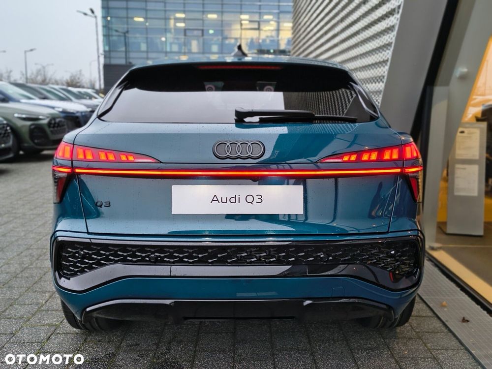 Audi Q3 Sportback - 4