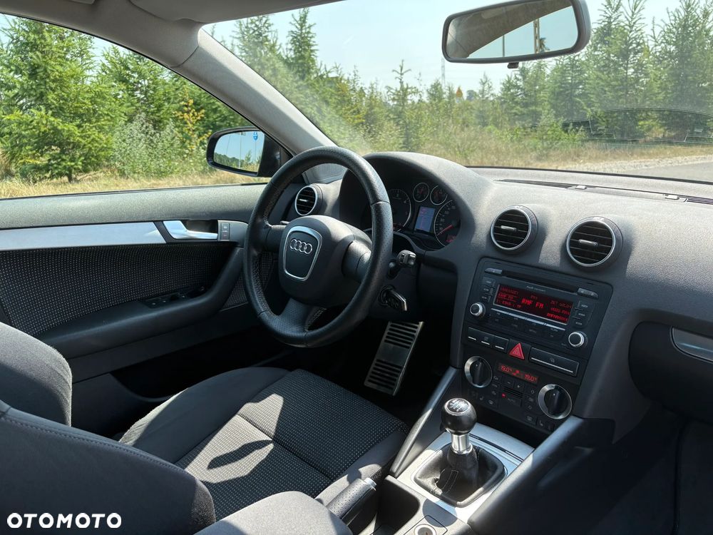 Audi A3 Sportback 2.0 TDI Ambiente - 35