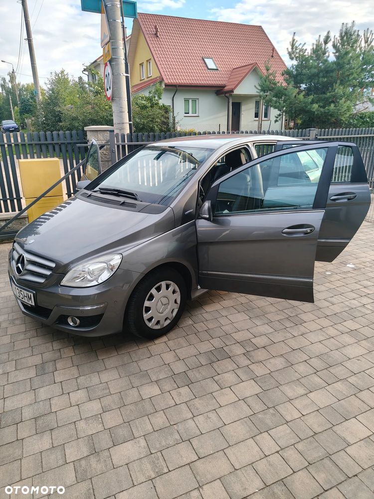 Mercedes-Benz Klasa B 180 - 2