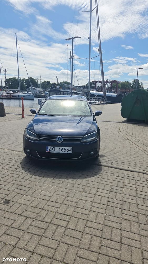 Volkswagen Jetta 1.4 TSI Highline - 2