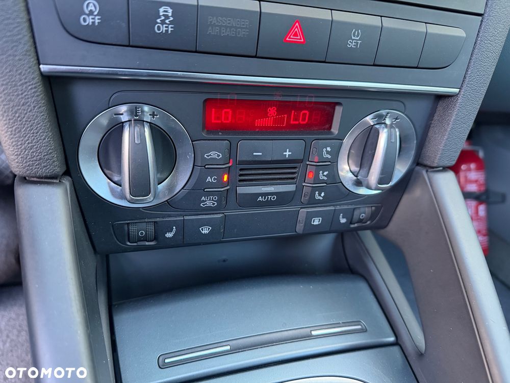 Audi A3 Sportback 2.0 TDI DPF S tronic Ambiente - 17