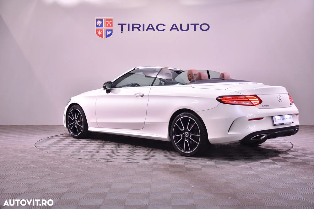 Mercedes-Benz C 180 Cabrio 9G-TRONIC AMG Line - 11