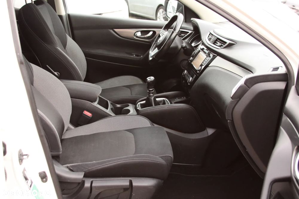 Nissan Qashqai 1.6 DIG-T 360 - 15
