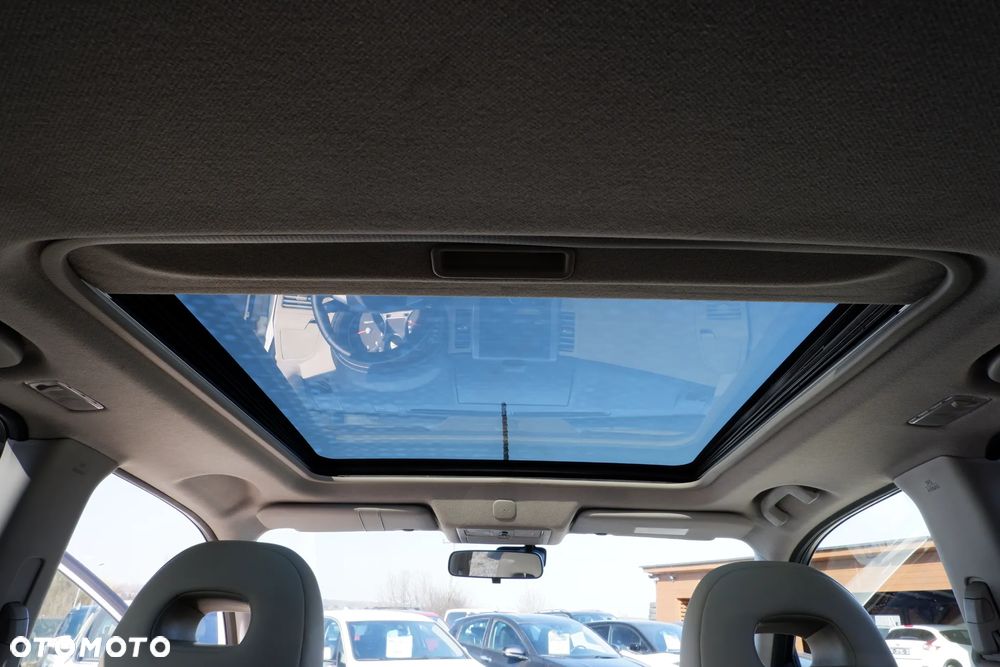 Nissan X-Trail 2.0 dCi 4x4 DPF Automatik Platinum - 16