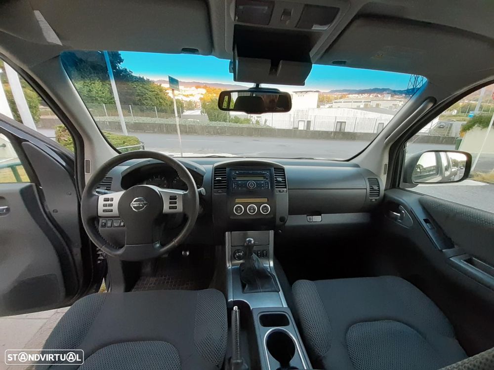 Nissan Navara 2.5 dCi CD LE - 14