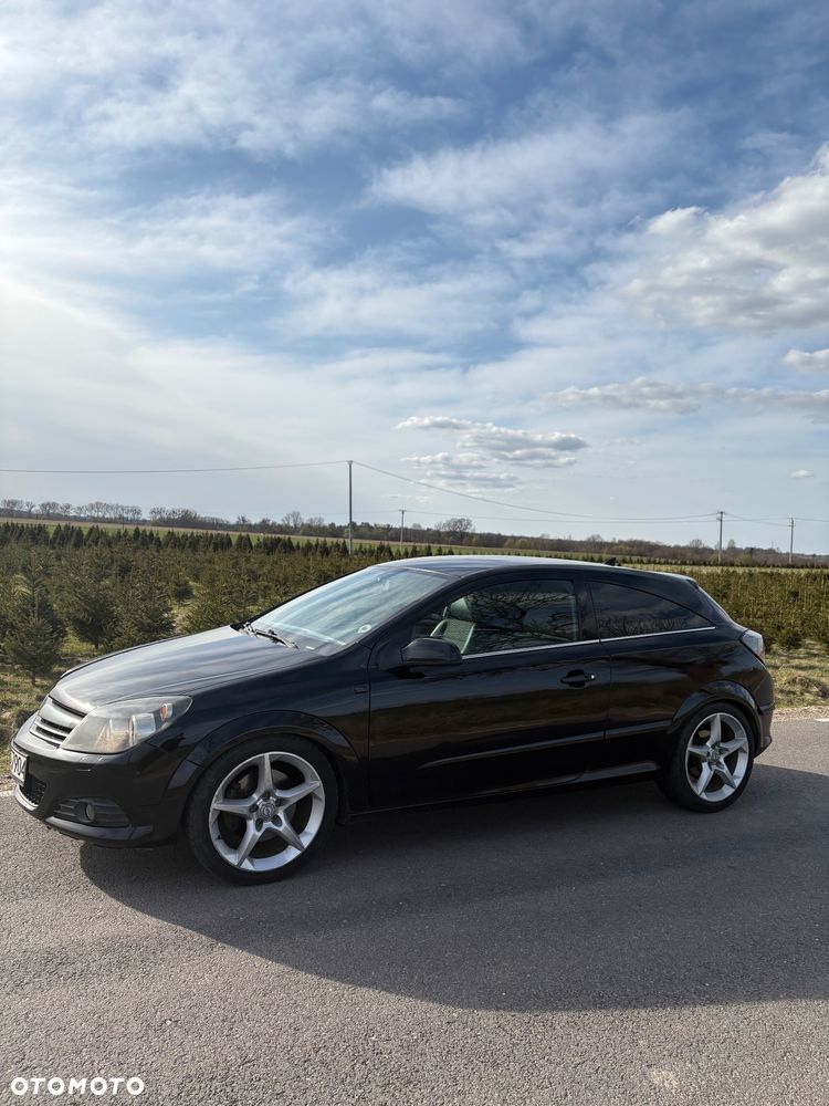 Opel Astra 1.6 Turbo Cosmo - 2