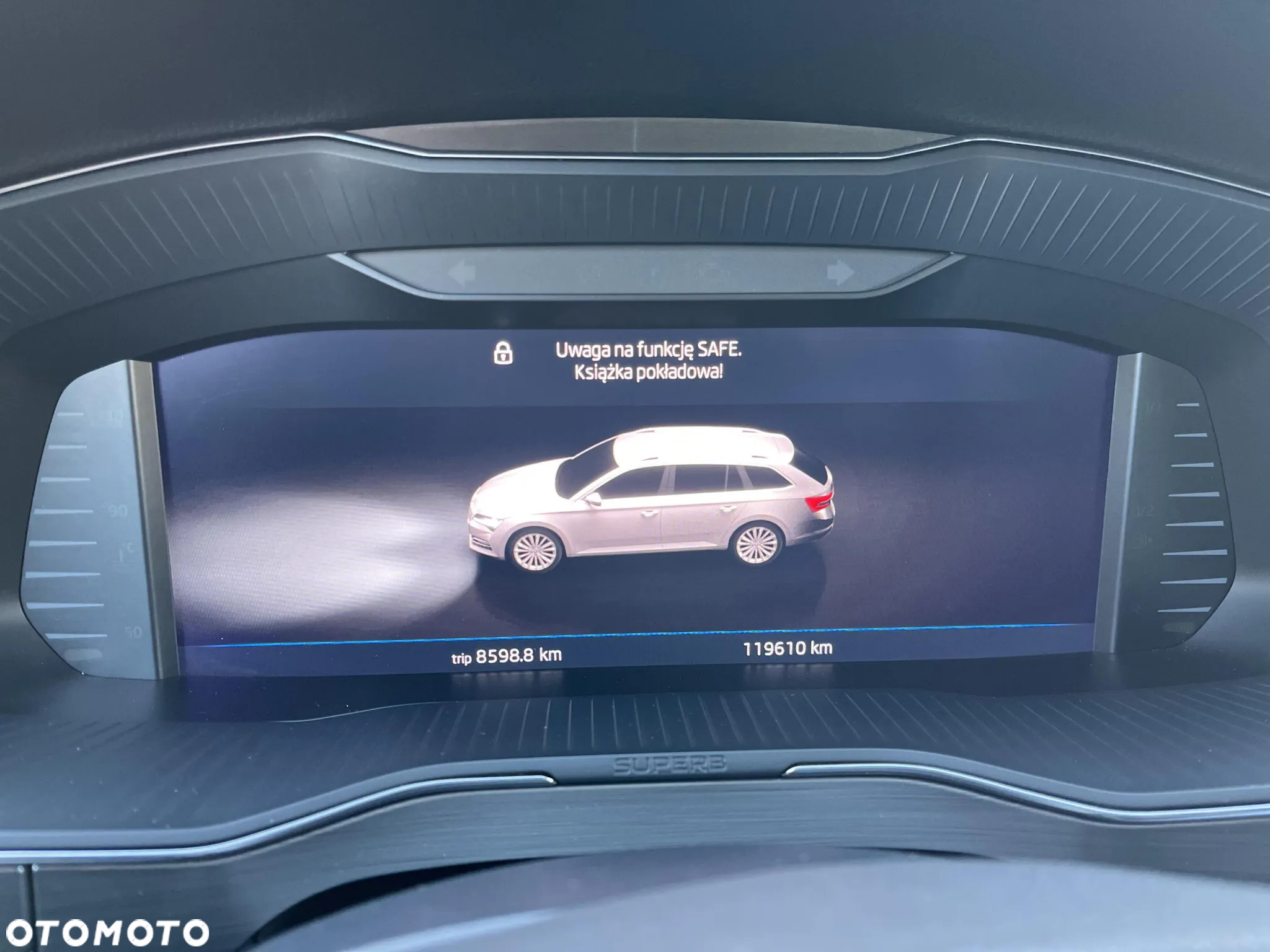 Skoda Superb 2.0 TSI 4x4 Scout DSG - 12