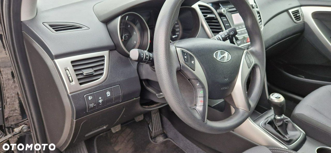 Hyundai i30 - 32