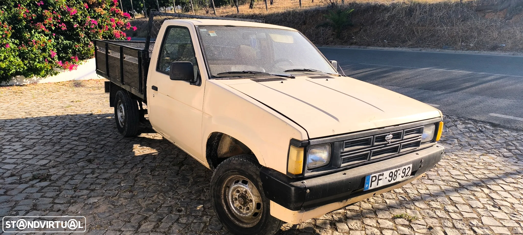 Nissan D21 - 2